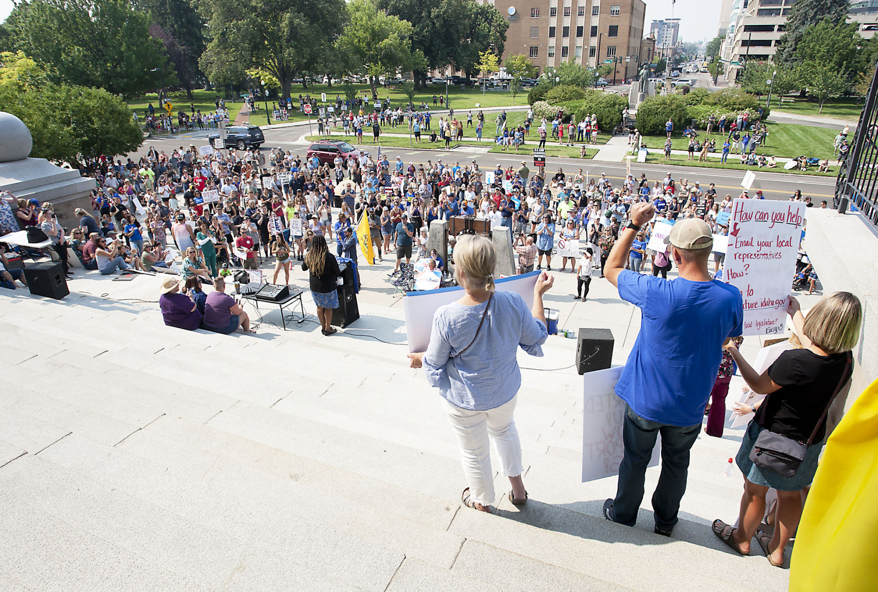 Nurses anti-vaccine rally